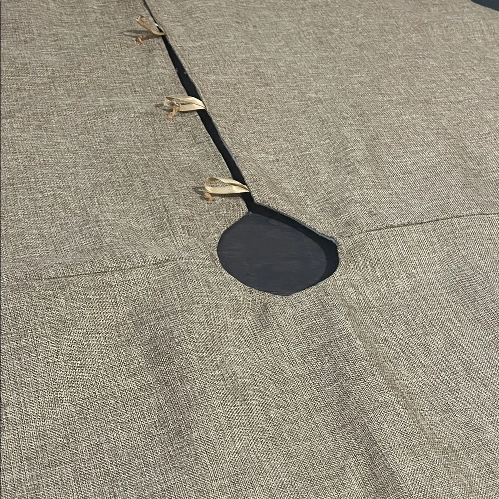 Elegant Tan Tree Skirt